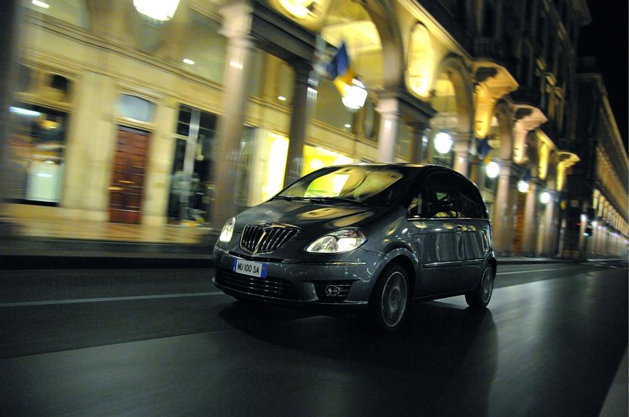  Lancia Musa 2007 года  (фото 61 из 86)
